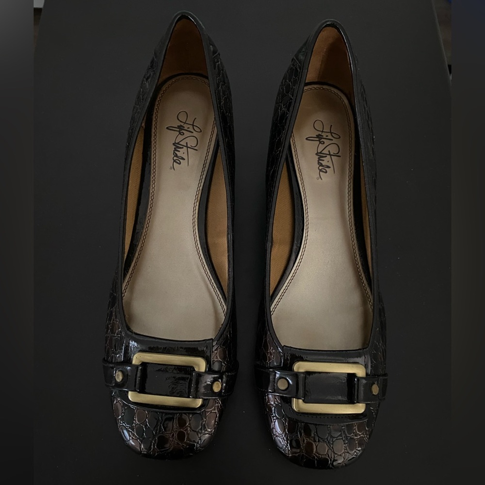 Dress or Business Casual Shop:  Color Black and Brown like New worn 3hrs Indoors
